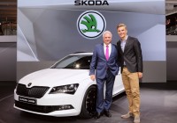 Nová ŠKODA Superb Combi zažila premiéru na autosalóne vo Frankfurte s Marcelom Kittelom.