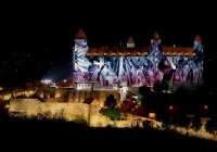 Biela noc v Bratislave vytiahla do ulíc 100 tisíc návštevníkov.