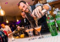 Súťaž najlepších barmanov je zahájená.