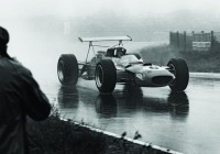 Dunlop spúšťa kampaň „Great Fightbacks“ približujúcu najlepšie návraty na vrchol v histórii motoristického športu.