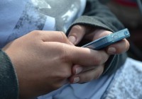 Žlté lístky končia, pošta prináša sms-ky a e-maily.