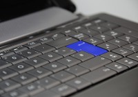 Nestabilita trhu a hackeri sú novými top strašiakmi podnikateľov.