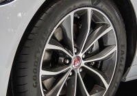 Nová Eagle F1 Assymmetric 3 sa objaví na modeli Jaguar XF.