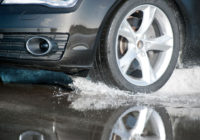 Kto ešte neprezul na letné pneumatiky, kvôli bezpečnosti by tak mal urobiť čo najskôr.