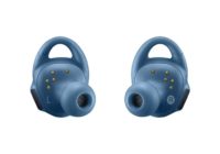 Samsung prichádza s novým náramkom Gear Fit2 a bezdrôtovými slúchadlami Gear IconX.