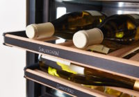 Kompaktná vinotéka vhodná pre fajnšmekrov a ich vínne poklady