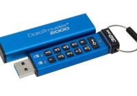 Dáta na USB chráni menej než tretina
