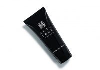 Efekt opálenej pleti s  dekoratívnou kozmetikou AVON TRUE!