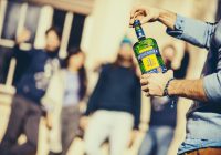 Na fľašiach Becherovky sa objavil kryptogram